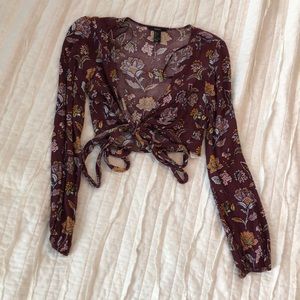 Long sleeve crop top